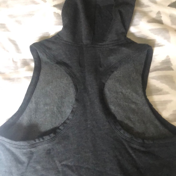 Victoria’s Secret SPORT hooded vest/tank - Picture 2 of 3